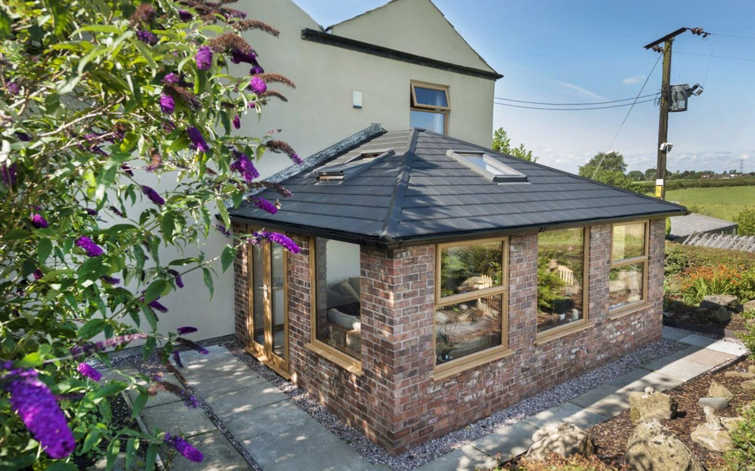 Gale Glazing & General Builders Ltd – 25+ years of expertise in double glazing, conservatories, warm roofs, bifold doors, fascias, soffits, cladding, brickwork, and more across Kent. FENSA-registered, Trading Standards-approved, and HomePro-backed for quality assurance.